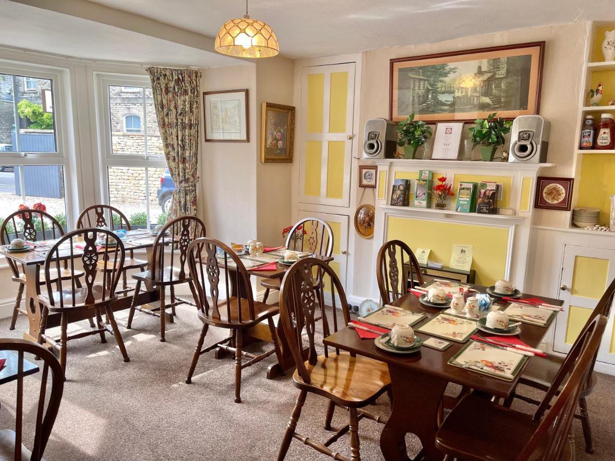 Apsley Villa Guest House. 시런세스터 외부 사진